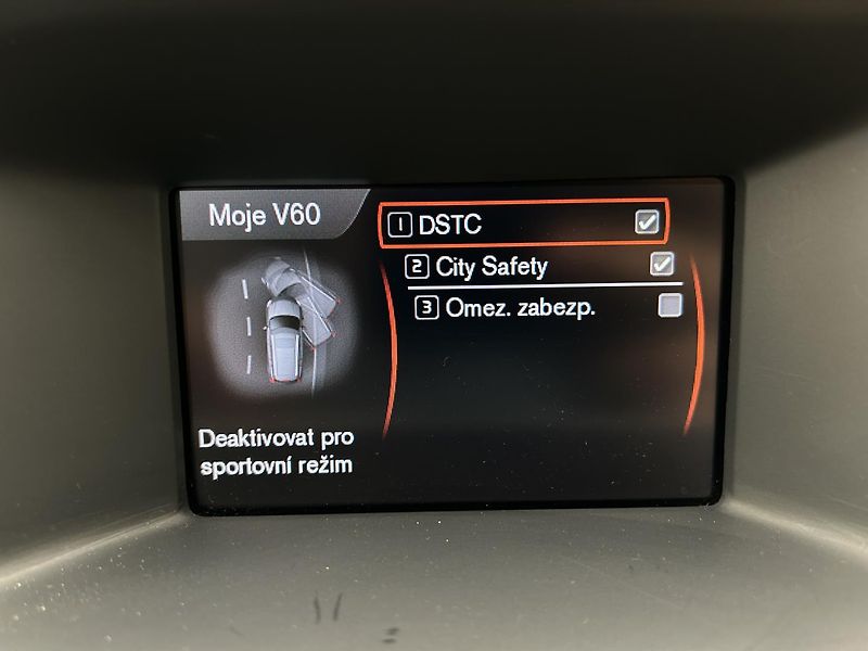 Volvo V60 1.6 T4 Summum - fotka 23 z 26