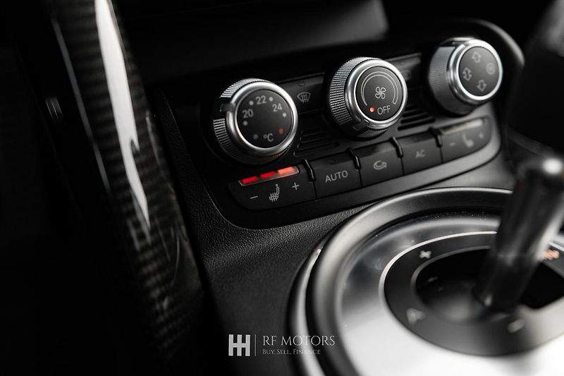 Audi R8 (2010) R8 5.2 V10 quattro 386kW - fotka 31 z 46