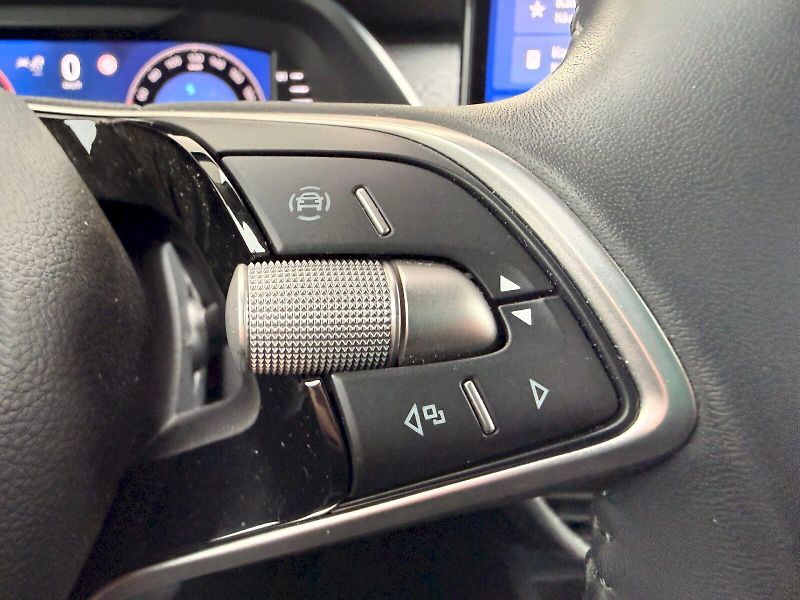 Škoda Octavia (2024) COMBI TOP SELECTION 2,0 TDI 11 - fotka 30 z 33