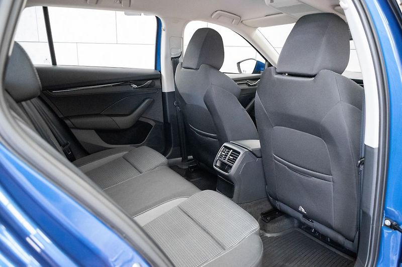 Škoda Octavia 2.0 TDI AMBITION+*DPH*ČR 1.MAJ - fotka 13 z 37