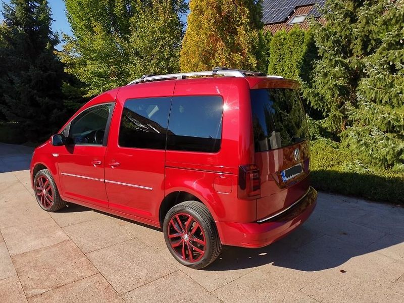 Volkswagen Caddy (2016) 4x4, DSG, 7 míst, GENER. FOUR - fotka 2 z 17