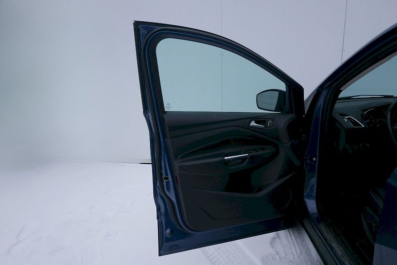Ford Kuga (2019) 2.0 TDI 110kW M6° Titanium Plu - fotka 10 z 35