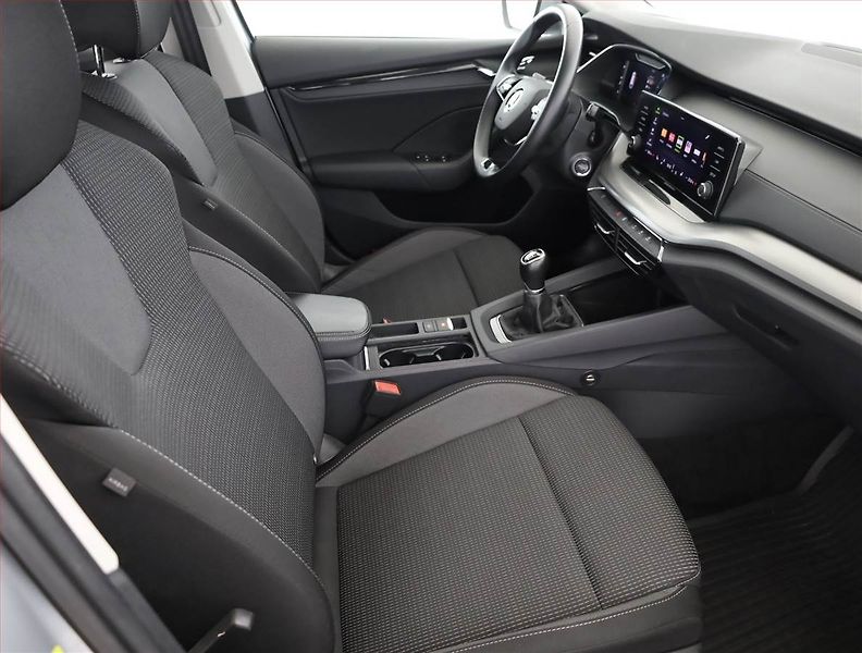 Škoda Octavia (2023) Ambition 2.0 TDI, ČR,1.maj - fotka 7 z 19