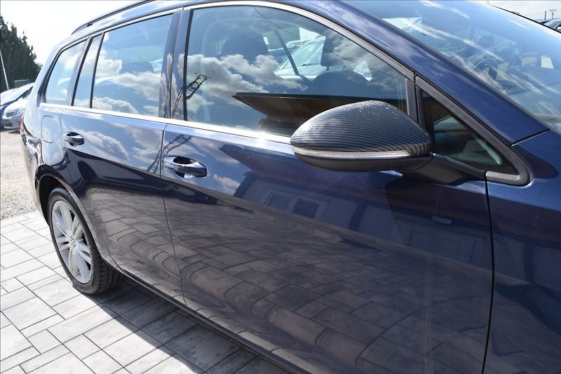 Volkswagen Golf 2,0 TDI 110KW KAMERA XENONY - fotka 9 z 48