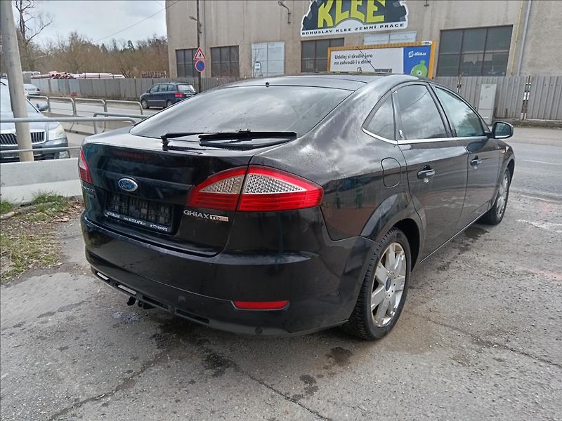 Ford Mondeo 2,0 TDCi  Limited Edition - fotka 9 z 20