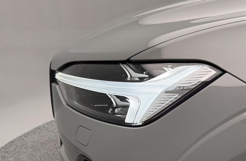 Volvo XC60 (2026) B5 AWD AUT PLUS BLACK EDITION - fotka 21 z 23