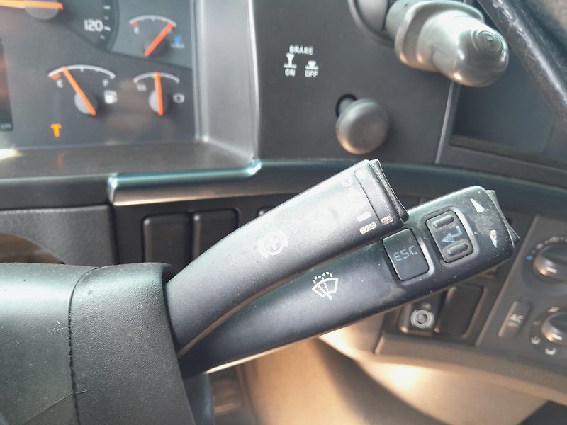 Volvo FH 500 LowDeck - fotka 30 z 39