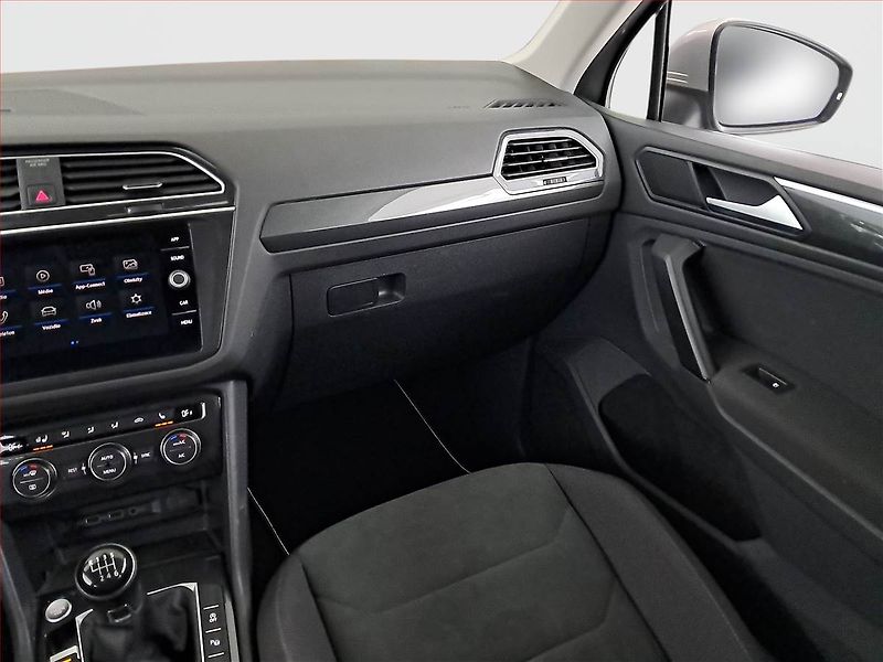 Volkswagen Tiguan (2019) 1.5 TSI, ČR,1.maj, Serv.kniha - fotka 8 z 16