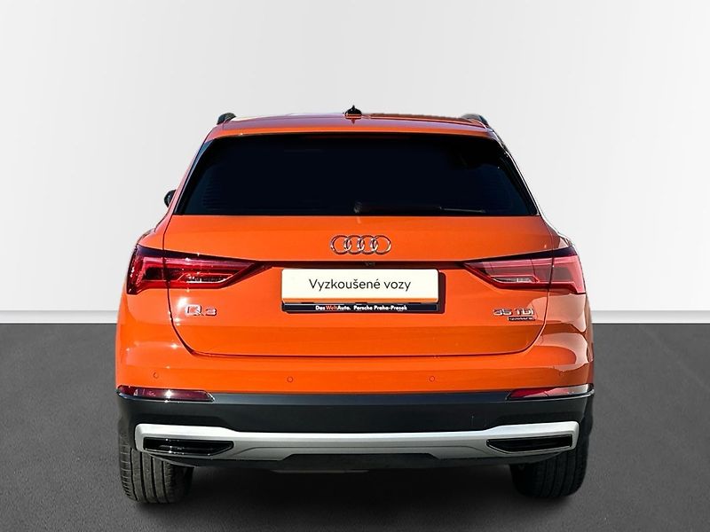 Audi Q3 Advanced 2.0 TDI 110 kW S tron - fotka 9 z 23