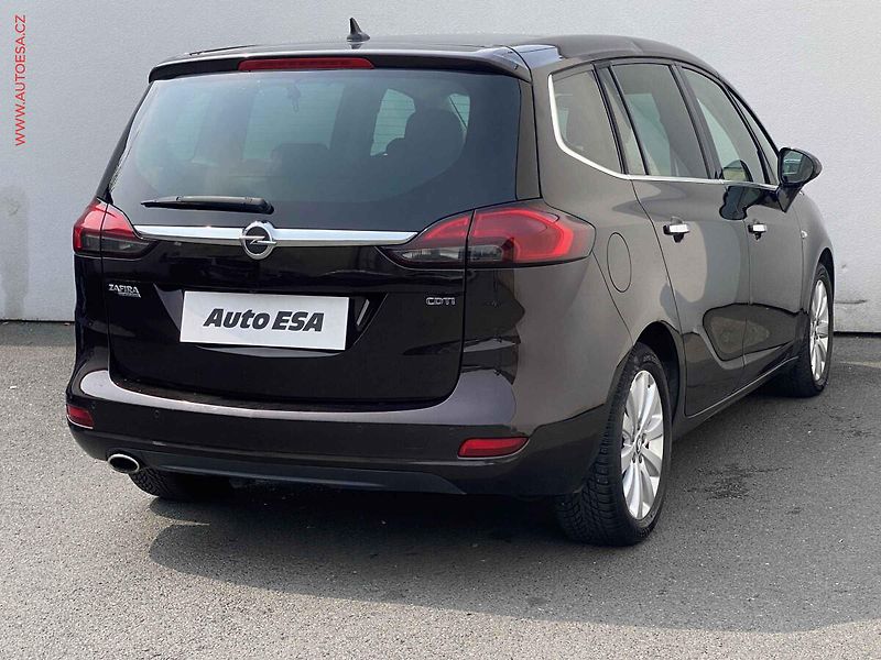 Opel Zafira (2012) 2.0 CDTi, 1.maj,ČR, AT - fotka 4 z 19