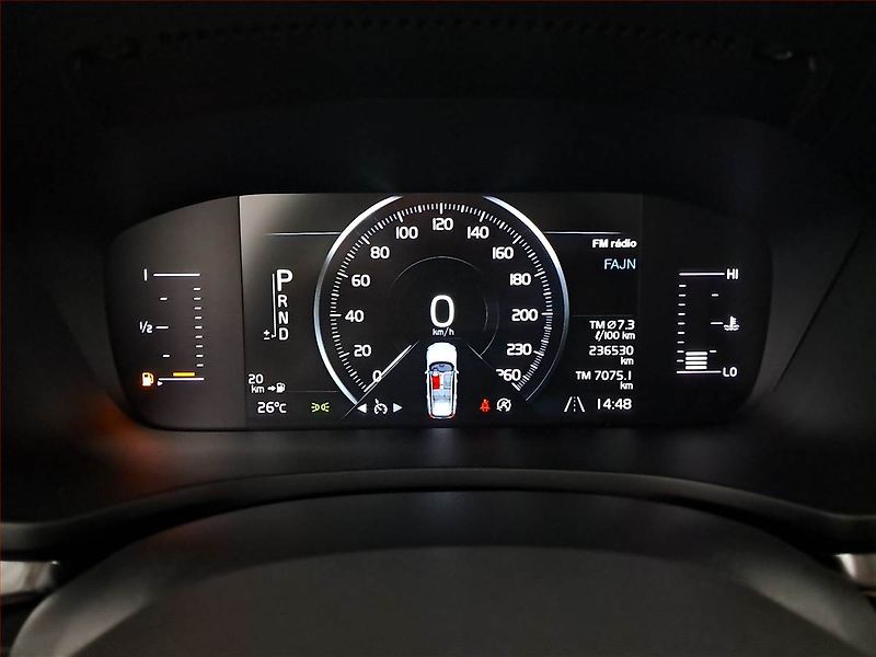 Volvo V60 (2019) D3 2.0, 4X4, Automat, Kůže - fotka 11 z 24