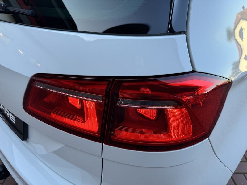 Volkswagen Golf Sportsvan (2015) 1.4TSi DSG Xenony Navi Tažné Z - fotka 40 z 50