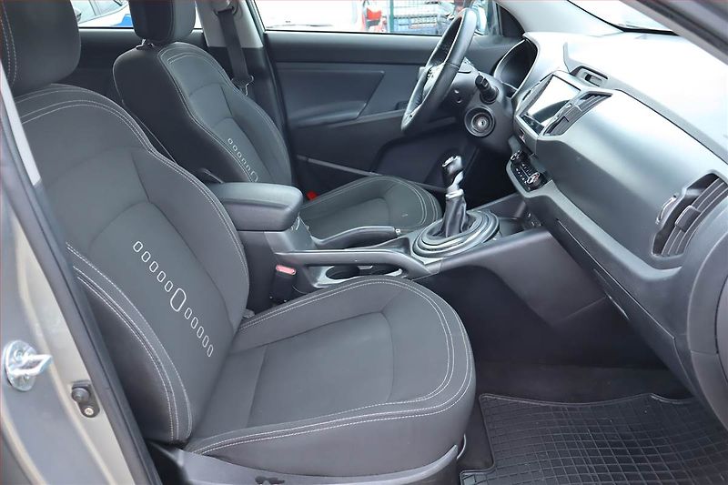 Kia Sportage (2013) 1.7 CRDi, Serv.kniha, Navi - fotka 9 z 24