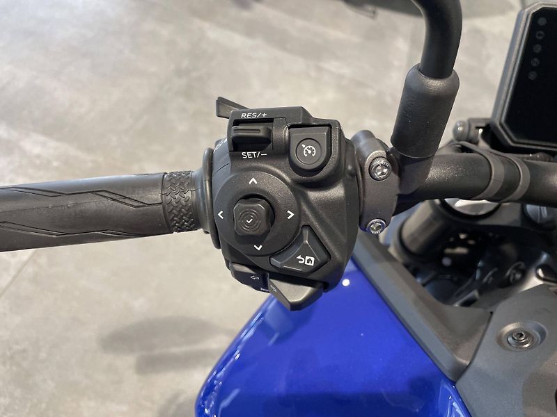 Yamaha MT-09 Y-AMT EU5+ - fotka 10 z 11