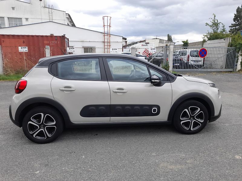 Citroën C3 (2020) 1,2 PureTech 82k NAVIGACE - fotka 3 z 38