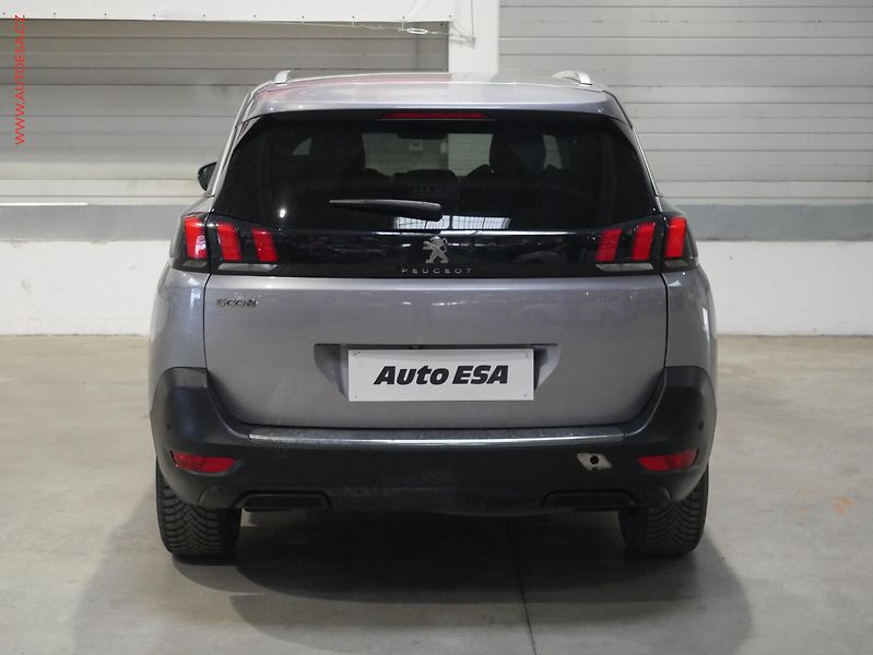 Peugeot 5008 (2020) 1.5 HDi, AT - fotka 5 z 20