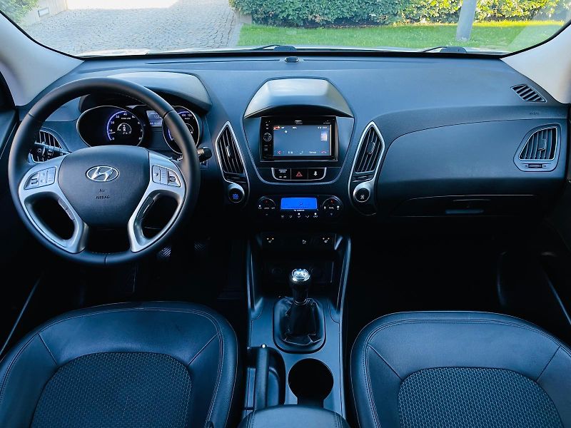 Hyundai ix35 2.0i MANUÁL VÝHŘEV SERVISKA - fotka 25 z 45
