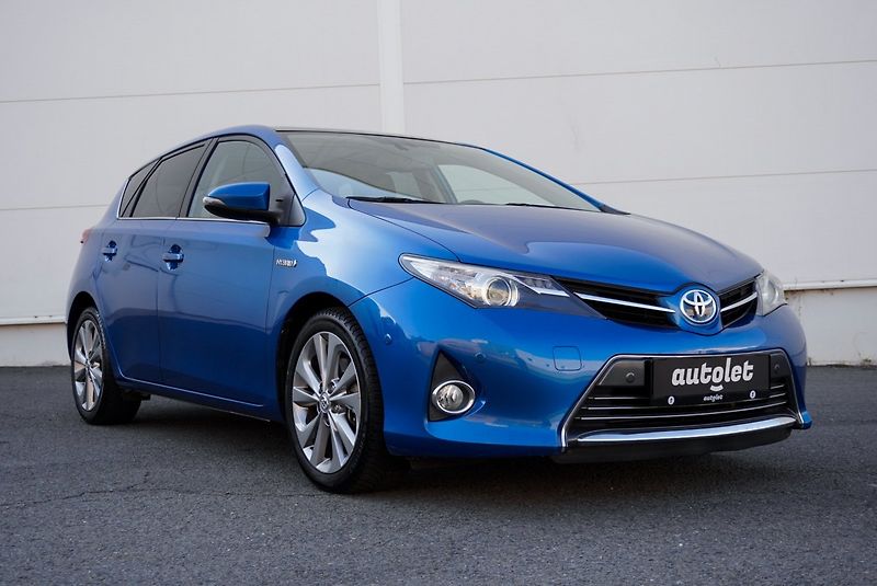 Toyota Auris 1.8i/Hybrid/Pano/NAVI/ - fotka 1 z 27