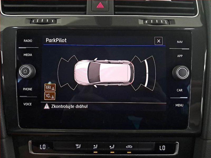 Volkswagen Golf (2019) 32 kWh - 37 Ah, Automat - fotka 18 z 21