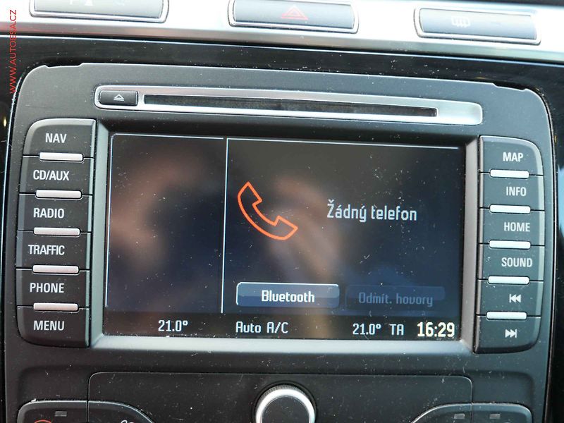 Ford S-MAX (2014) 2.0 TDCi, AT, tempo, kamera - fotka 19 z 23