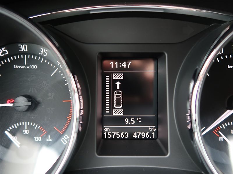 Škoda Superb 2,0 TDi,103kW,NovéČR,Elegance - fotka 15 z 28