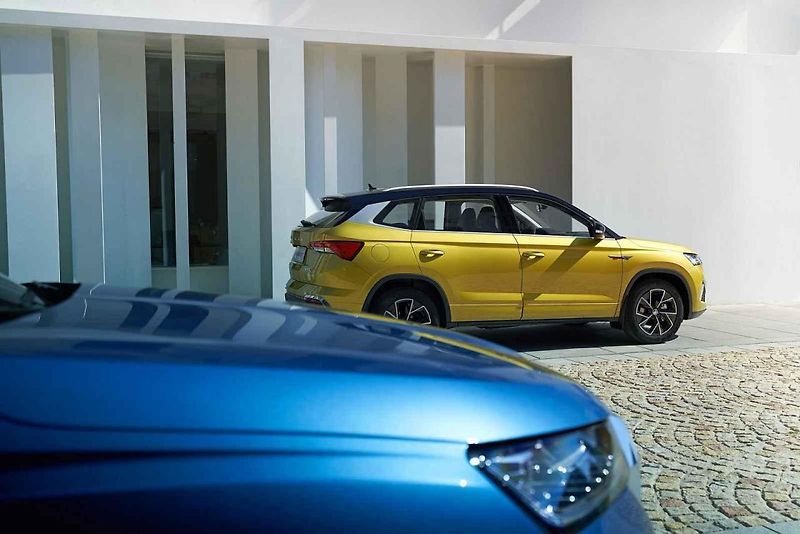 Škoda Kamiq GT je delší a má dynamičtější tvar.