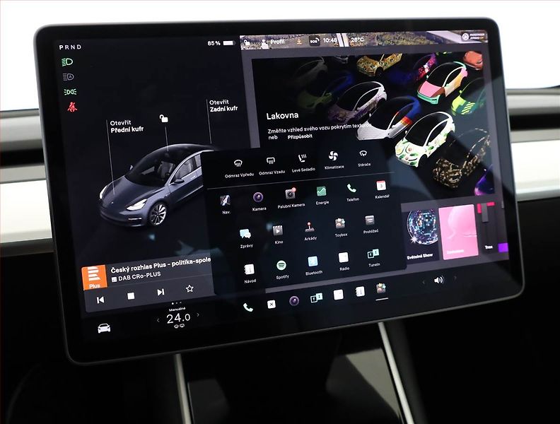 Tesla Model 3 (2020) Std Range Plus 52kWh, SoH 84% - fotka 14 z 21