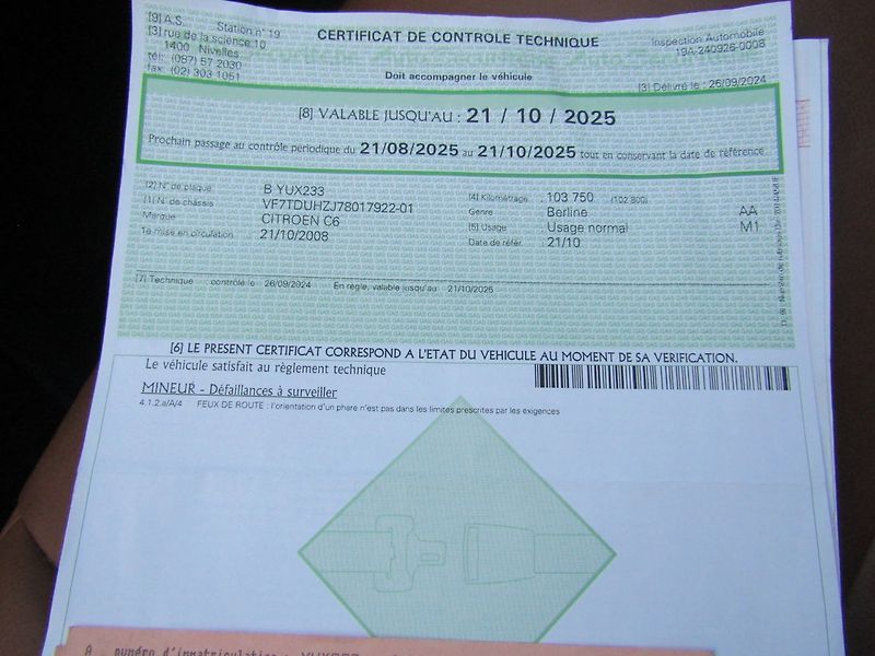 Citroën C6 (2008) 2.7 TDI AUTOMAT 1.MAJITEL - fotka 36 z 38