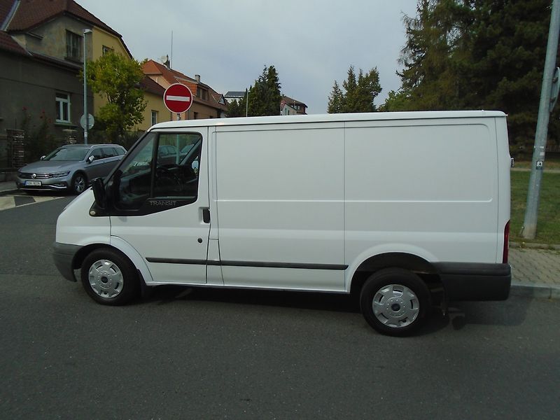 Ford Transit (2013) 2.2 TDCi L1H1, Klima, 92KW - fotka 8 z 32