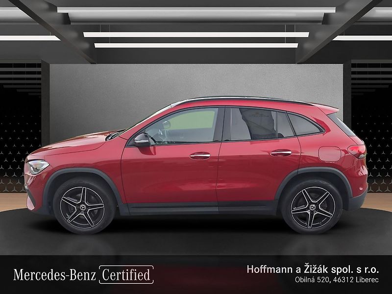 Mercedes-Benz GLA 250 e AMG s PLUG-IN HYBRIDNÍ T - fotka 8 z 25