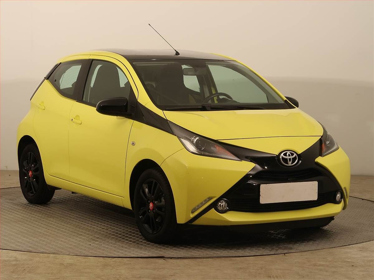Toyota Aygo x-cite 1.0 VVT-i, ČR,1.maj
