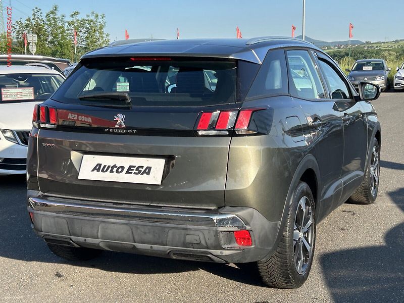 Peugeot 3008 (2017) 1.6 HDi, AC, temp, navi - fotka 4 z 21