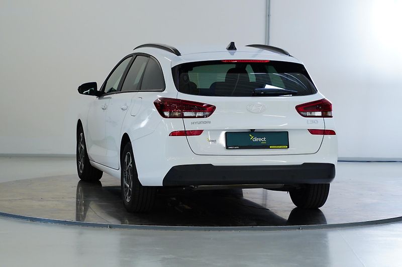 Hyundai i30 - fotka 7 z 26