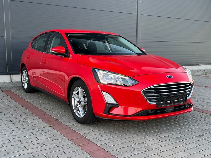Ford Focus (2021) 1.0 EcoBoost-P.KAMERA - fotka 3 z 49
