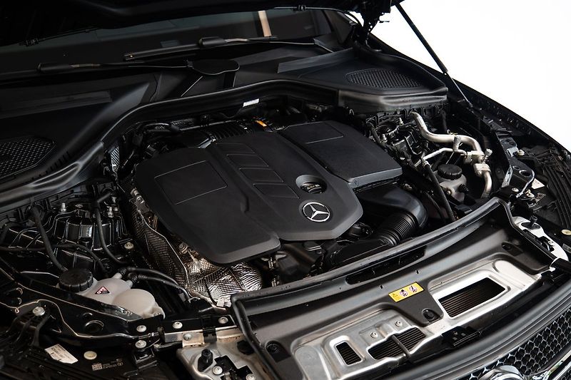 Mercedes-Benz GLC d 4MATIC 360/LED/Záruka/AMG - fotka 20 z 22