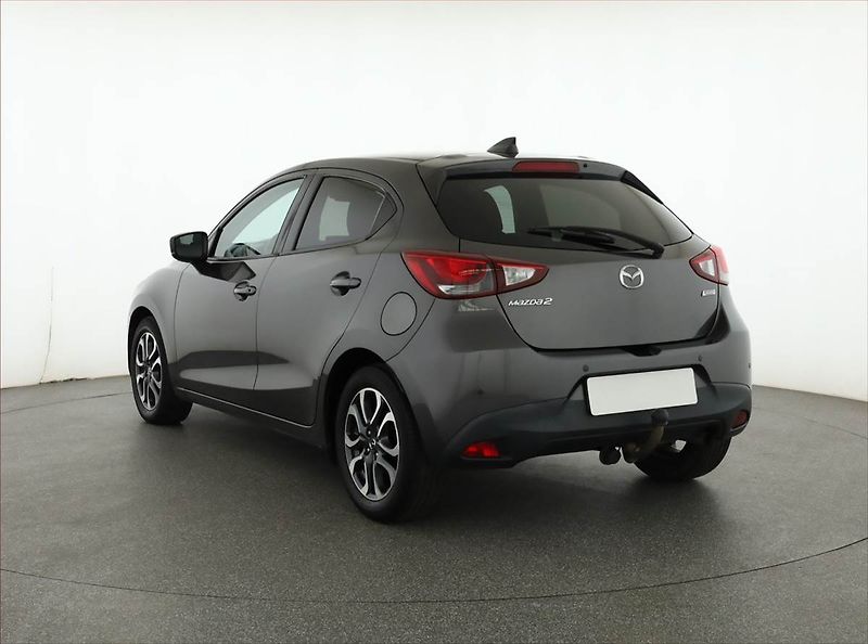 Mazda 2 (2017) 1.5 16V, Navi, Tempomat - fotka 4 z 17