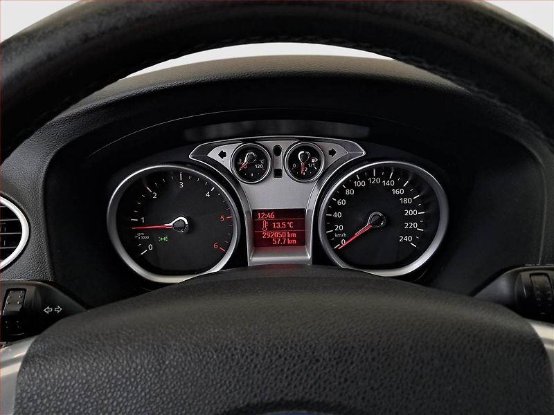 Ford Focus (2009) 1.6 TDCi, po STK, Klima - fotka 11 z 18