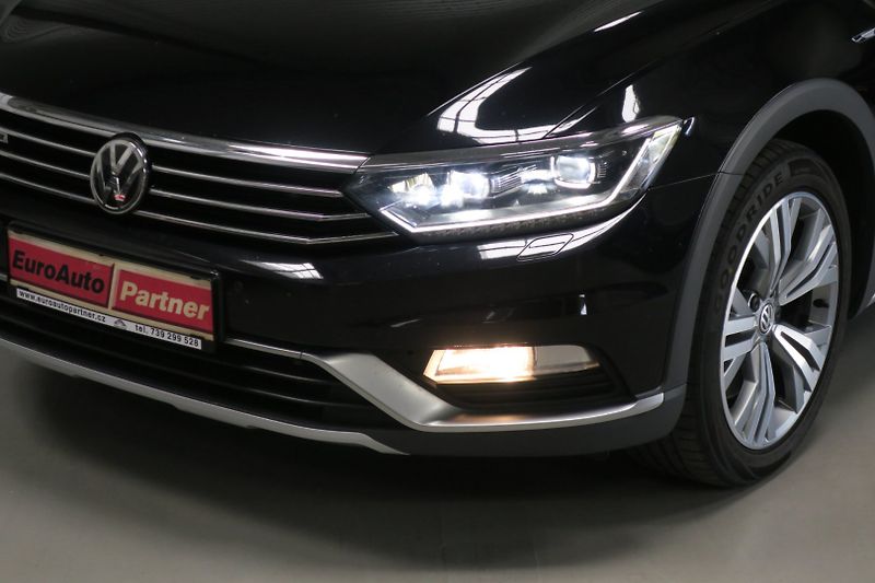 Volkswagen Passat Variant (2017) 2.0 TDI 176kW 4M. DSG Alltrack - fotka 7 z 50