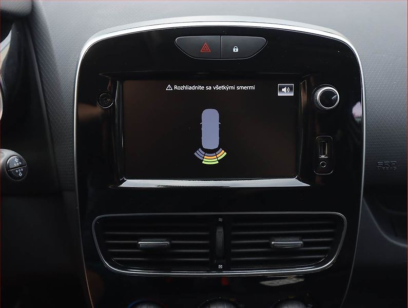 Renault Clio (2019) Limited 0.9 TCe, Navi - fotka 16 z 19