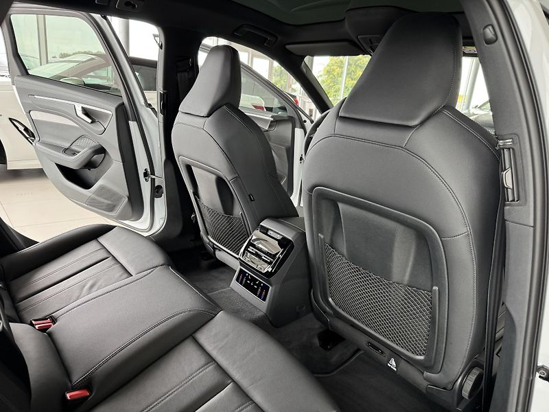 Audi A6 TDI S-LINE*Matrix*360K*Skladem - fotka 17 z 42