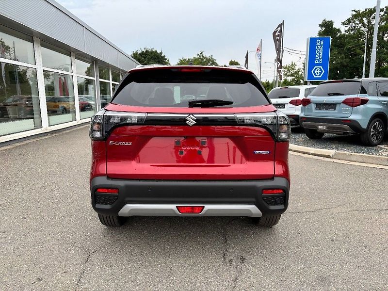 Suzuki S-Cross 4x4 automat Premium - fotka 6 z 11