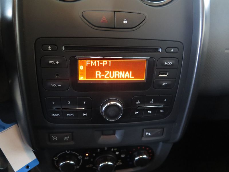Dacia Duster (2014) 1.2TCe,klima,senzory,92kW - fotka 10 z 22