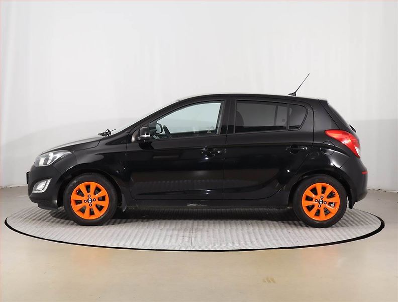 Hyundai i20 (2015) 1.2, Serv.kniha, Navi - fotka 3 z 19