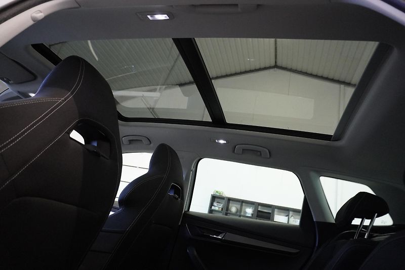 Škoda Karoq (2018) 1.5i 110 kW STYLE AUTOMAT - fotka 24 z 37