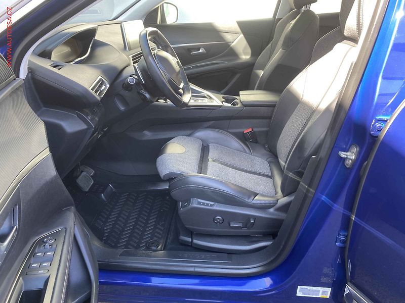 Peugeot 3008 (2017) 1.2 PT, Allure, AT, TZ - fotka 9 z 19