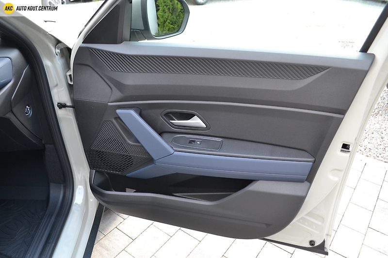 Dacia Duster NEW  JOURNEY  MHEV TCe 130 - fotka 16 z 59