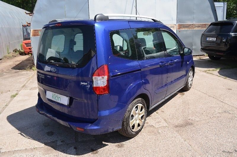 Ford Tourneo COURIER - fotka 15 z 20