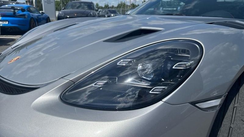 Porsche Boxster 718 GT4 Spyder RS - fotka 13 z 30