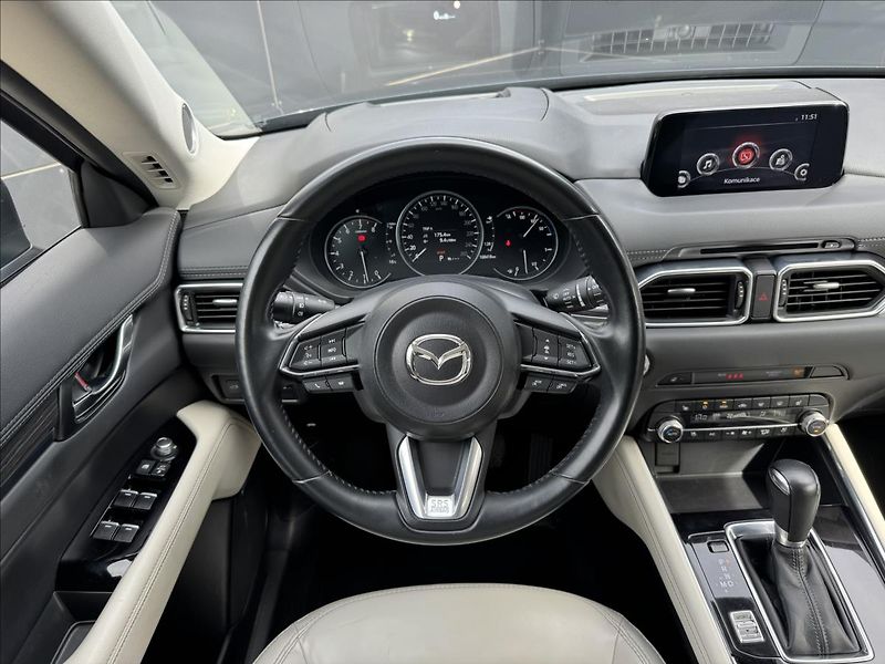 Mazda CX-5 2,5 i Revolution TOP AWD AT ČR - fotka 16 z 32