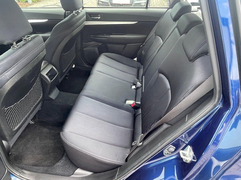 Subaru Legacy (2013) 2.5i / 123 kW 4x4 - fotka 8 z 30
